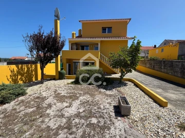 Moradia T4 para Venda em Vieira de Leiria