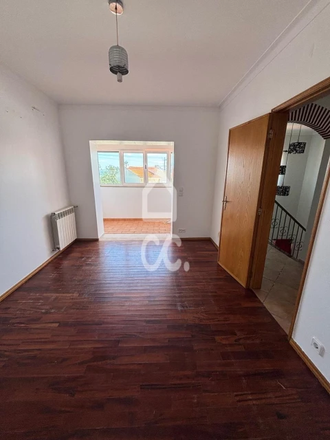 Moradia T4 para Venda em Vieira de Leiria