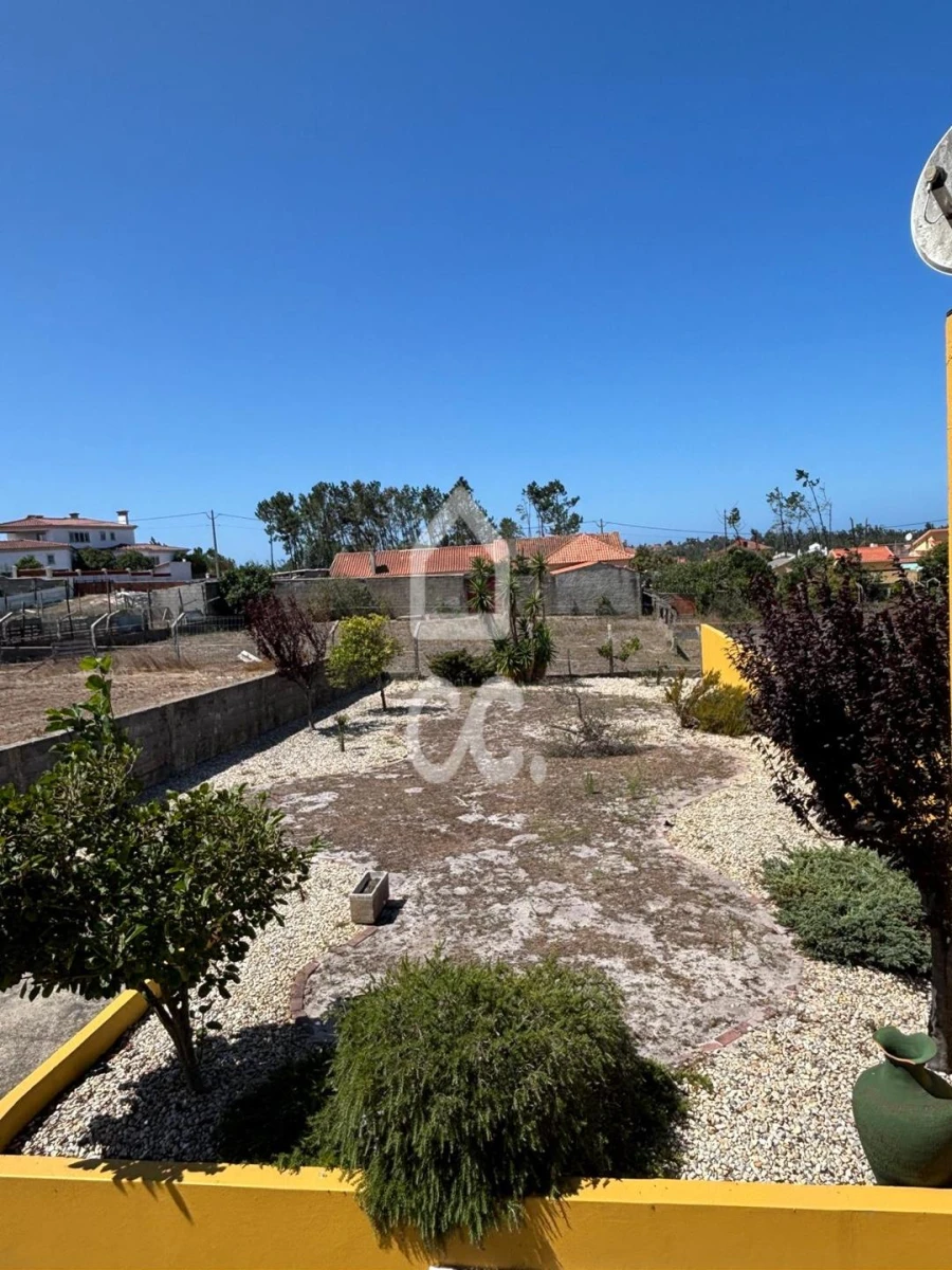 Moradia T4 para Venda em Vieira de Leiria Foto 9