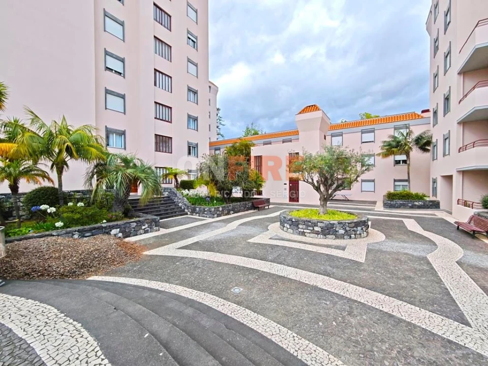 Apartamento T1 para Arrendamento em Funchal (Se) Foto 2