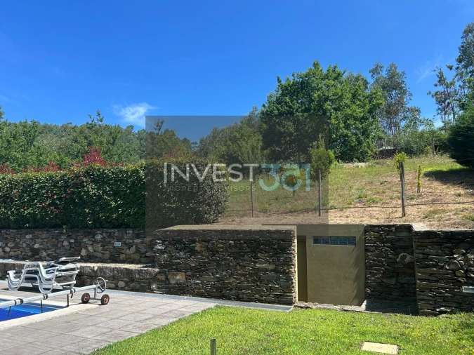 Moradia T3 para Venda em Alvarenga Foto 22