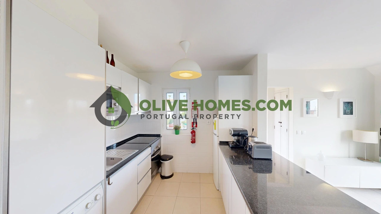Apartamento T2 para Venda em Quarteira Foto 9