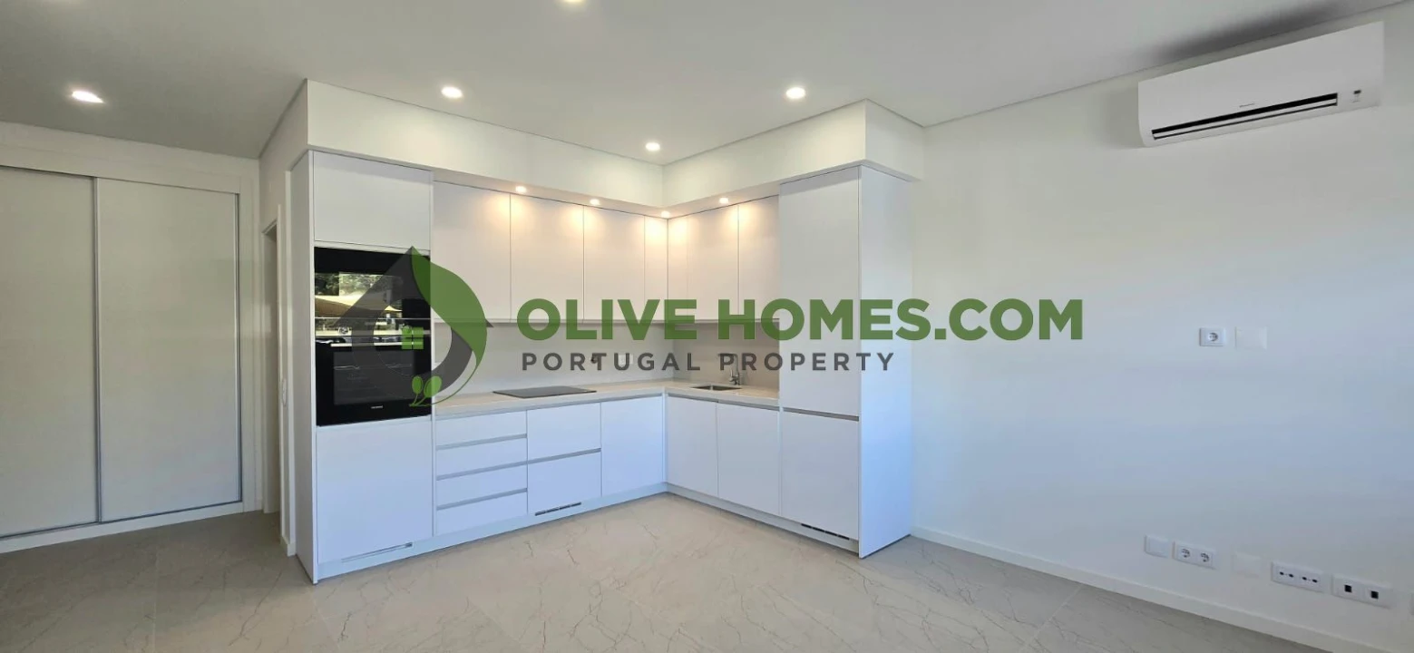 Apartamento T1 para Venda em Quarteira Foto 4