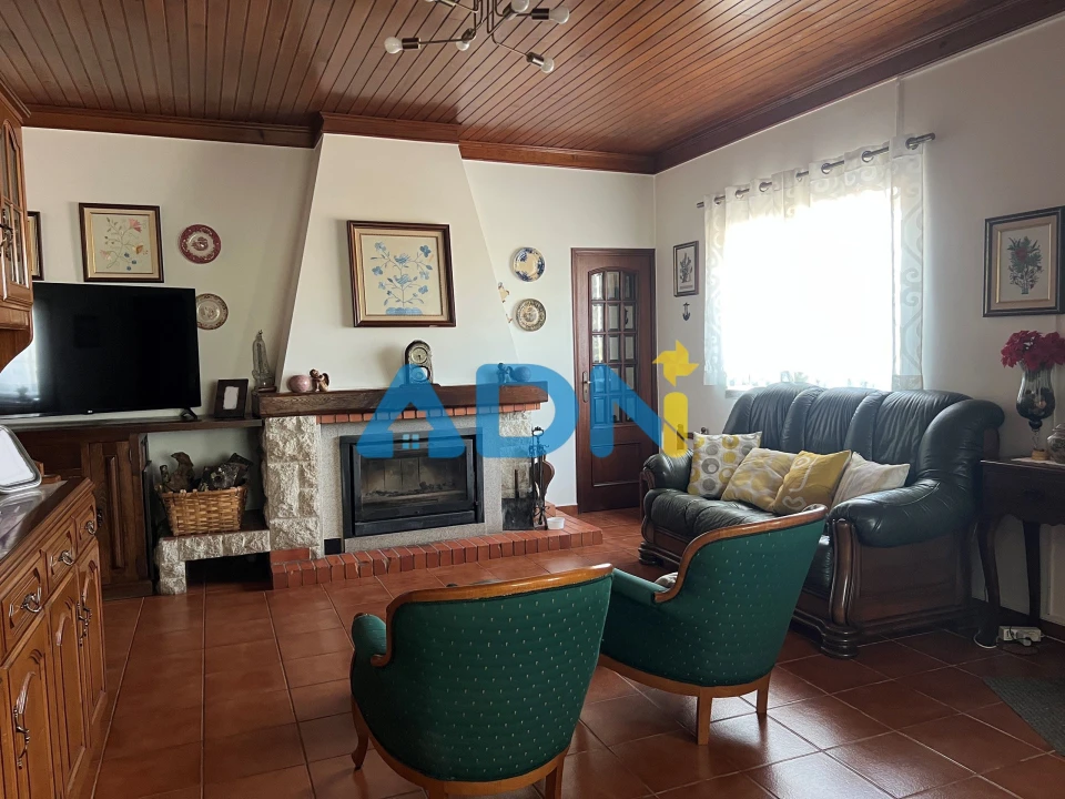 Moradia T7 para Venda em Benquerenças Foto 3