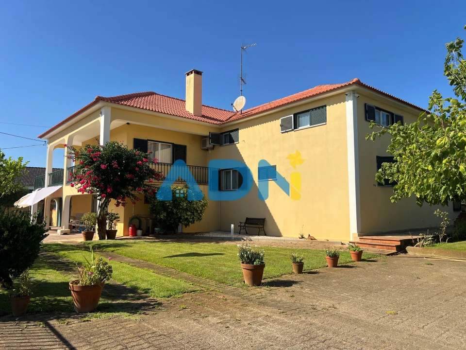Moradia T7 para Venda em Benquerenças Foto 40