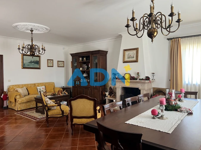 Moradia T7 para Venda em Benquerenças Foto 14