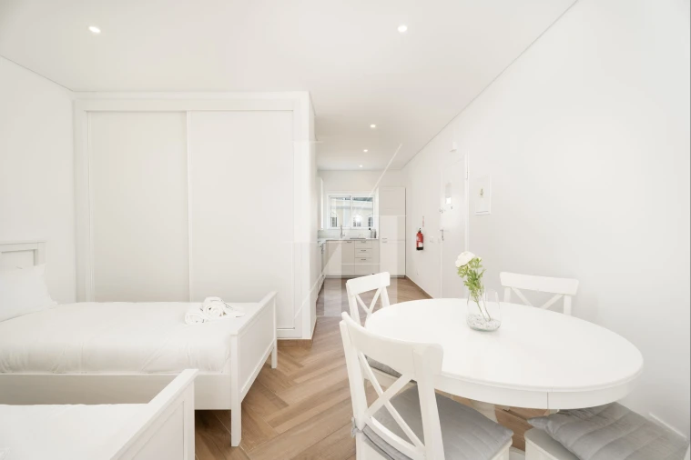 Apartamento para Venda em Quarteira Foto 9