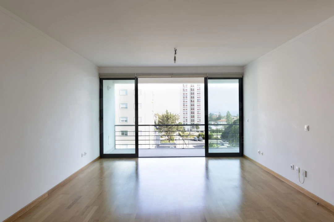 Apartamento T2 para Arrendamento em Carcavelos e Parede Foto 13