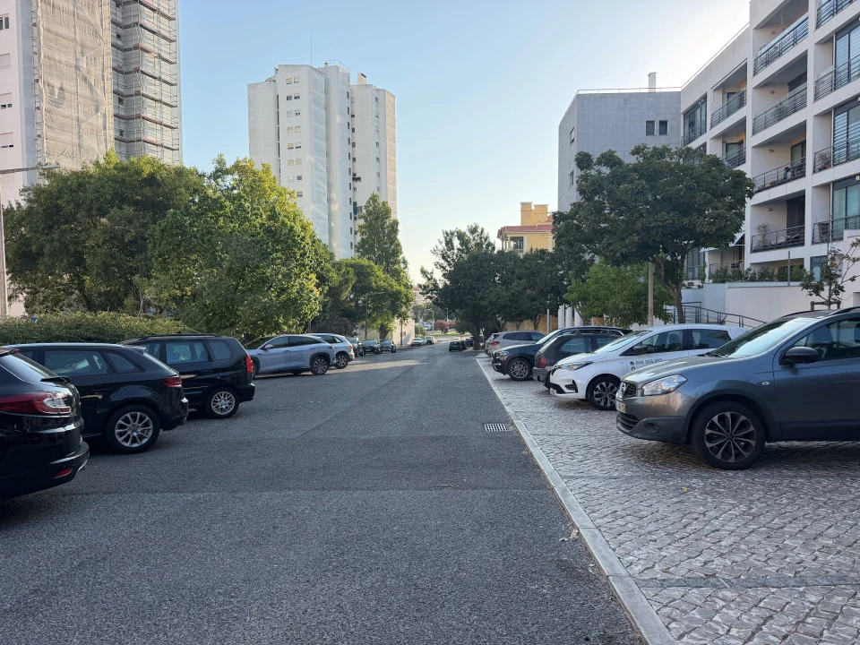 Apartamento T2 para Arrendamento em Carcavelos e Parede Foto 20