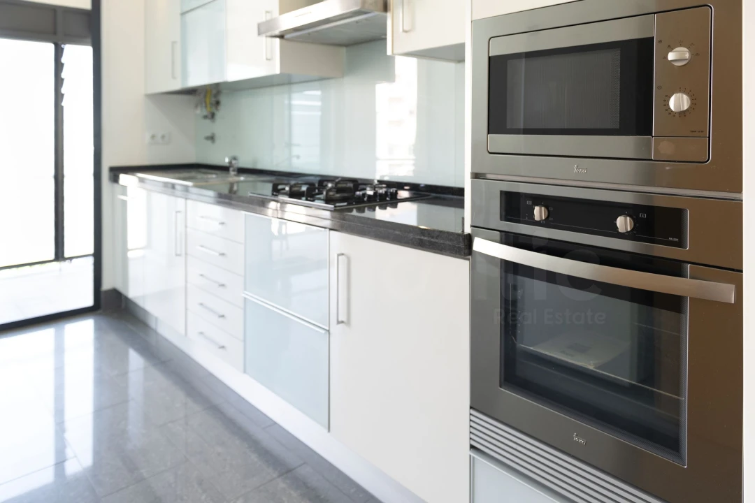 Apartamento T2 para Arrendamento em Carcavelos e Parede Foto 7