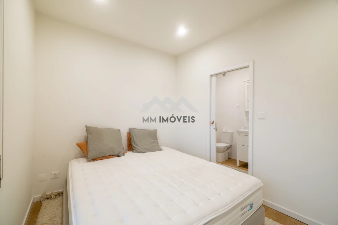 Apartamento T2 para Arrendamento em Aldoar, Foz do Douro e Nevogilde Foto 23