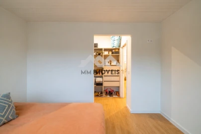 Apartamento T2 para Arrendamento em Aldoar, Foz do Douro e Nevogilde
