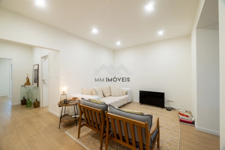 Apartamento T2 para Arrendamento em Aldoar, Foz do Douro e Nevogilde Foto 4