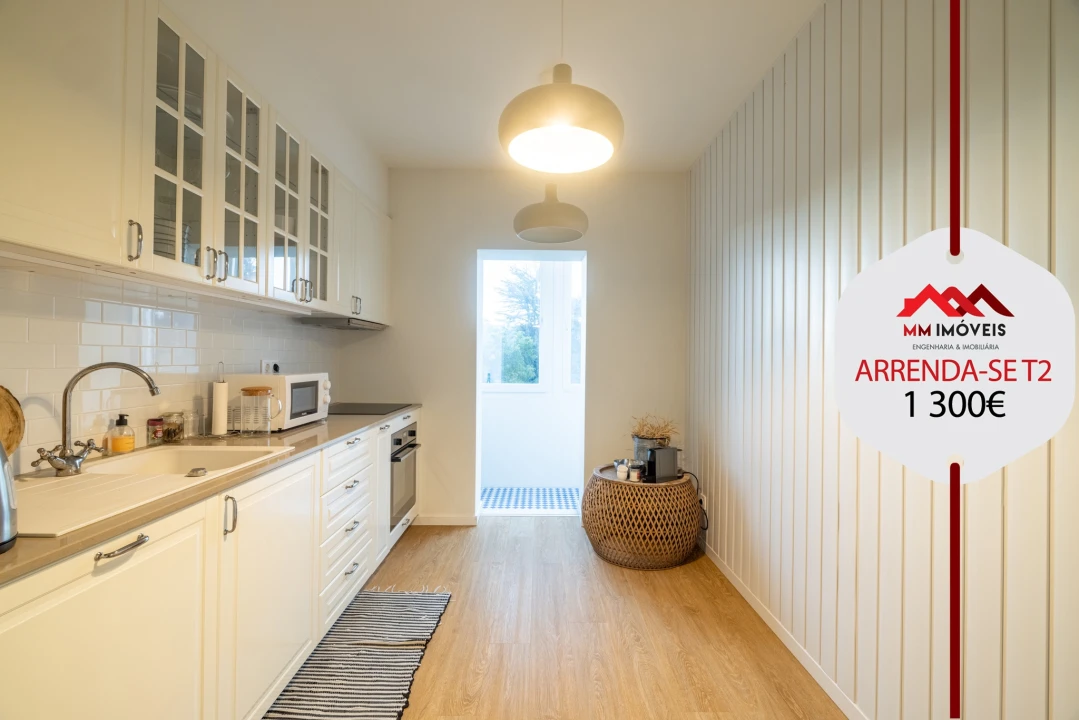 Apartamento T2 para Arrendamento em Aldoar, Foz do Douro e Nevogilde Foto 1