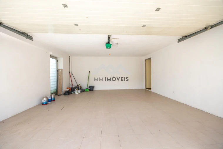 Moradia T5 para Venda em Nogueira e Silva Escura Foto 58