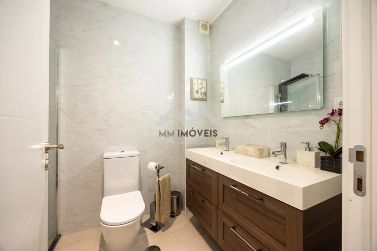 Apartamento T2 para Venda em Bonfim Foto 17