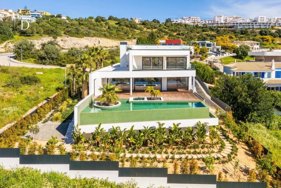 Moradia T5 para Venda em Albufeira e Olhos de Água Foto 6