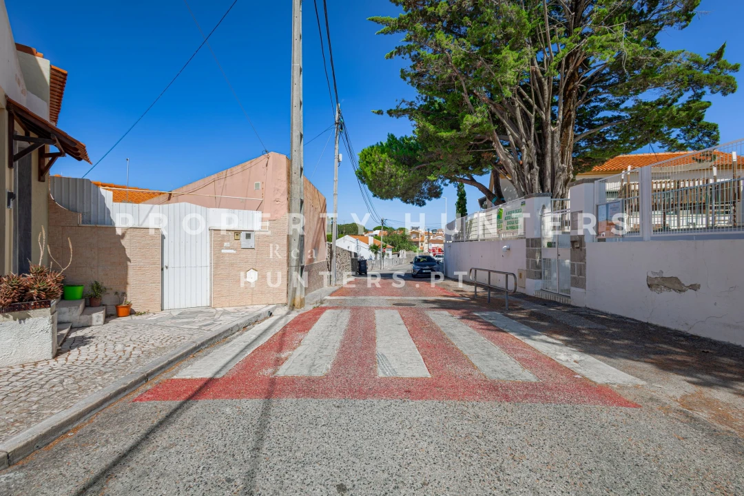 Moradia T4 para Venda em Alcabideche Foto 1