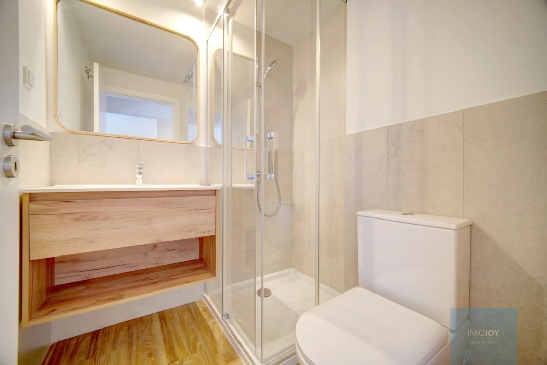 Apartamento T2 para Arrendamento em Santo António dos Cavaleiros e Frielas Foto 15