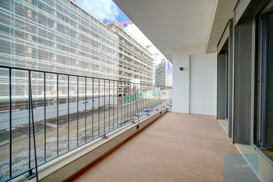 Apartamento T2 para Arrendamento em Santo António dos Cavaleiros e Frielas Foto 20