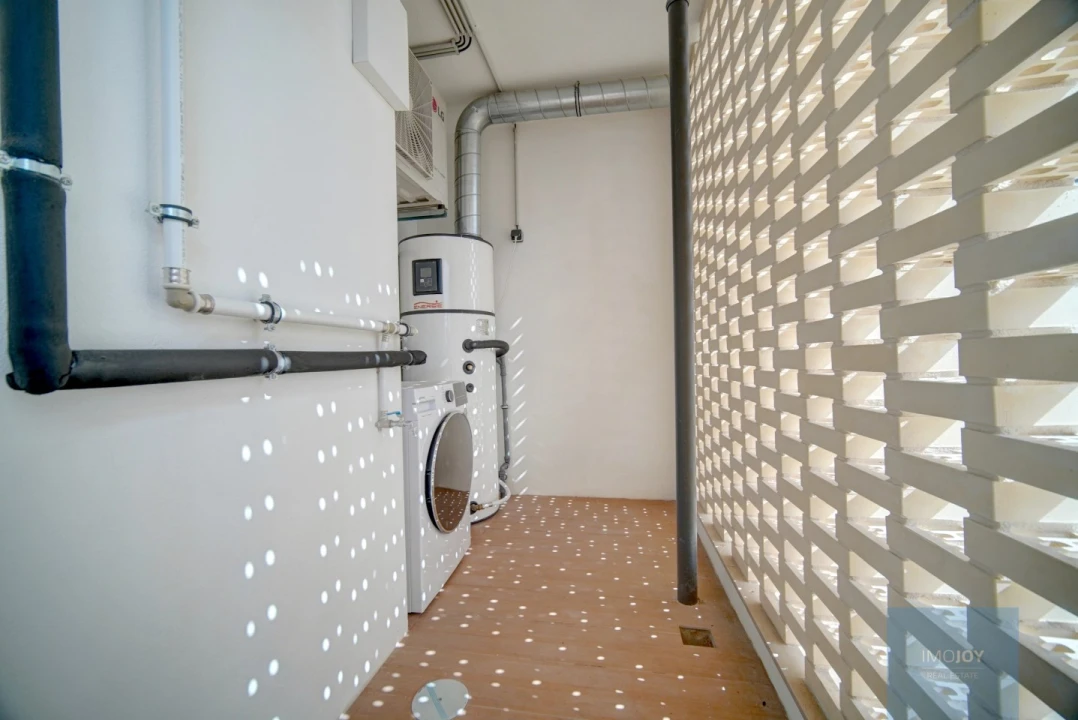 Apartamento T2 para Arrendamento em Santo António dos Cavaleiros e Frielas Foto 22