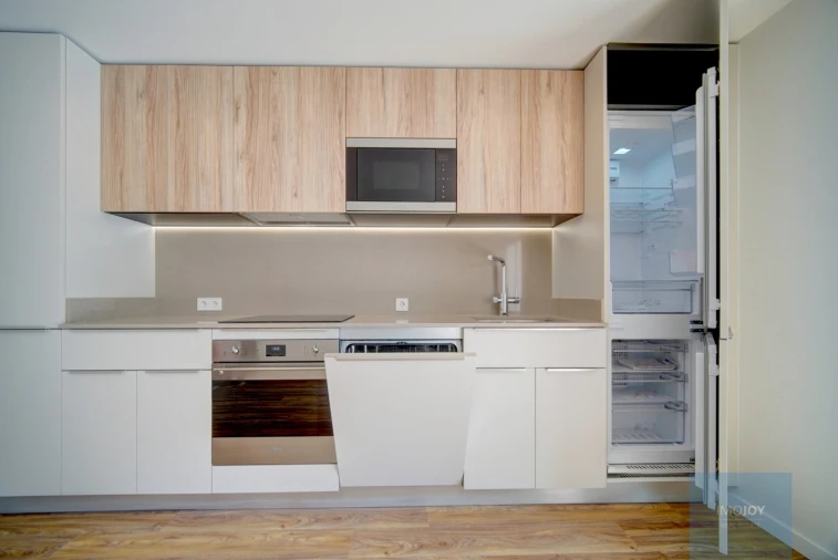 Apartamento T2 para Arrendamento em Santo António dos Cavaleiros e Frielas Foto 5