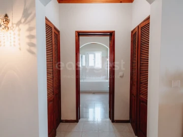 Moradia T4 para Venda em Mosteiros