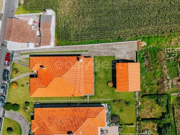 Moradia T4 para Venda em Mosteiros