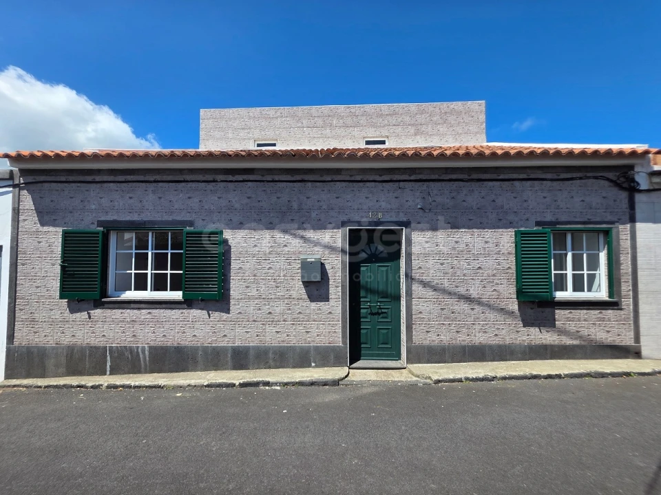Moradia T3 para Venda em Fajã de Baixo Foto 1