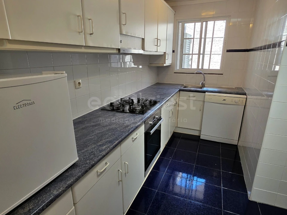 Moradia T3 para Venda em Fajã de Baixo Foto 9