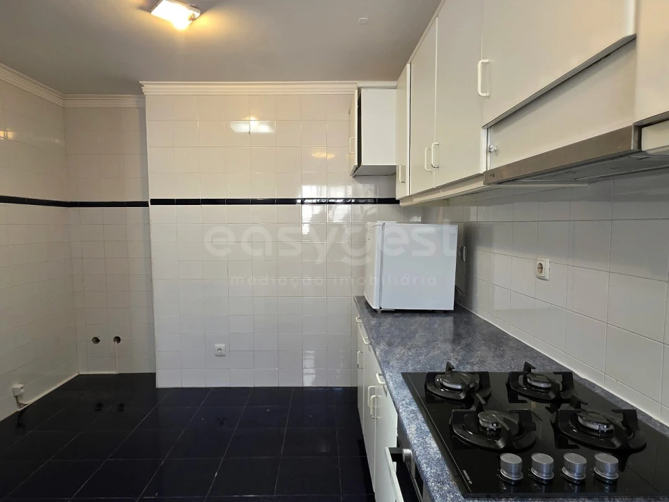 Moradia T3 para Venda em Fajã de Baixo Foto 10