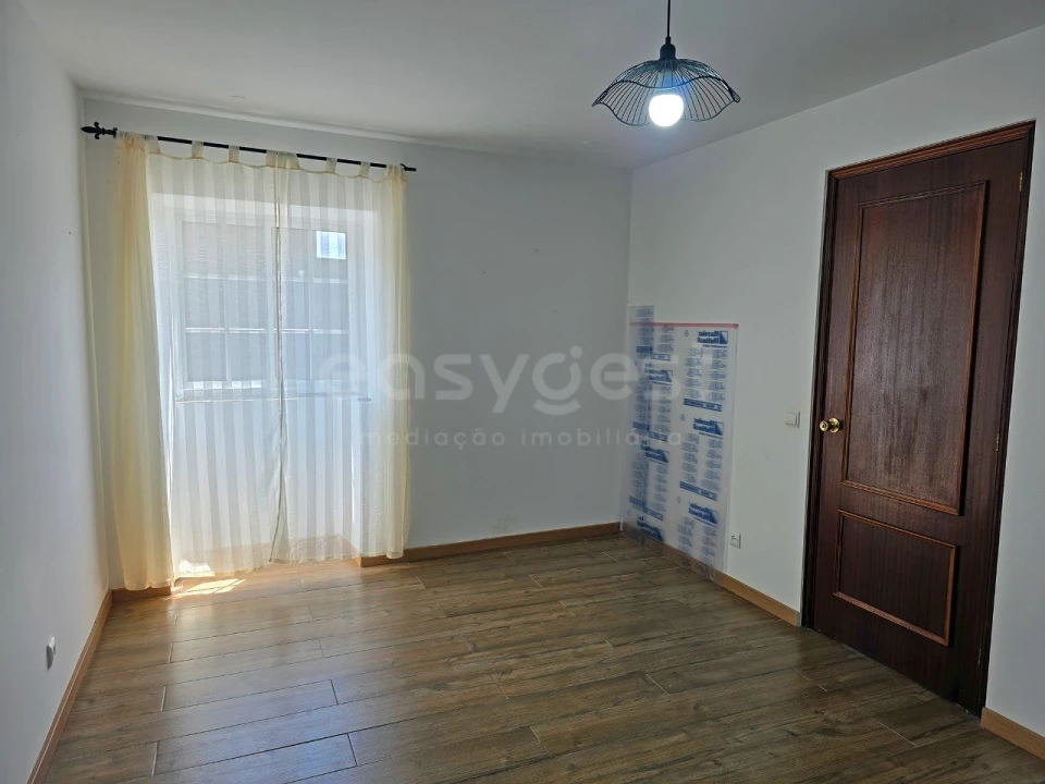 Moradia T3 para Venda em Fajã de Baixo Foto 15