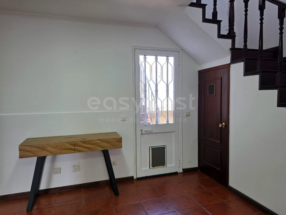 Moradia T3 para Venda em Fajã de Baixo Foto 16