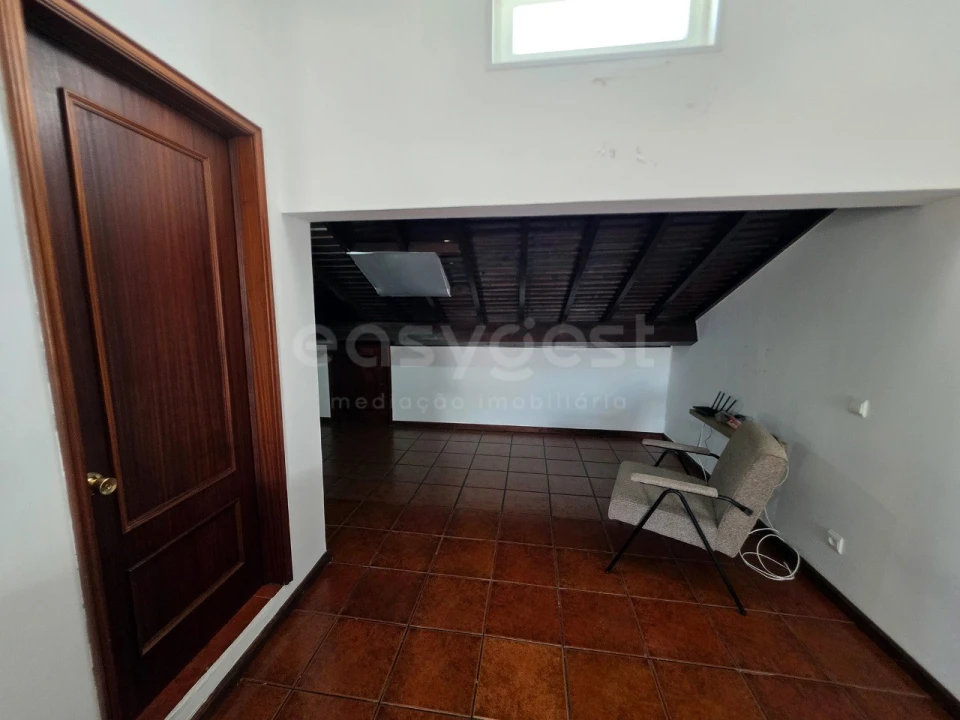 Moradia T3 para Venda em Fajã de Baixo Foto 18