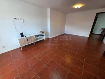 Moradia T3 para Venda em Fajã de Baixo
