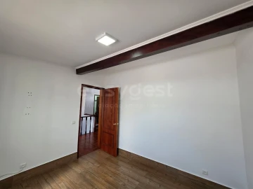 Moradia T3 para Venda em Fajã de Baixo