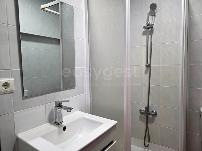 Moradia T3 para Venda em Fajã de Baixo Foto 26