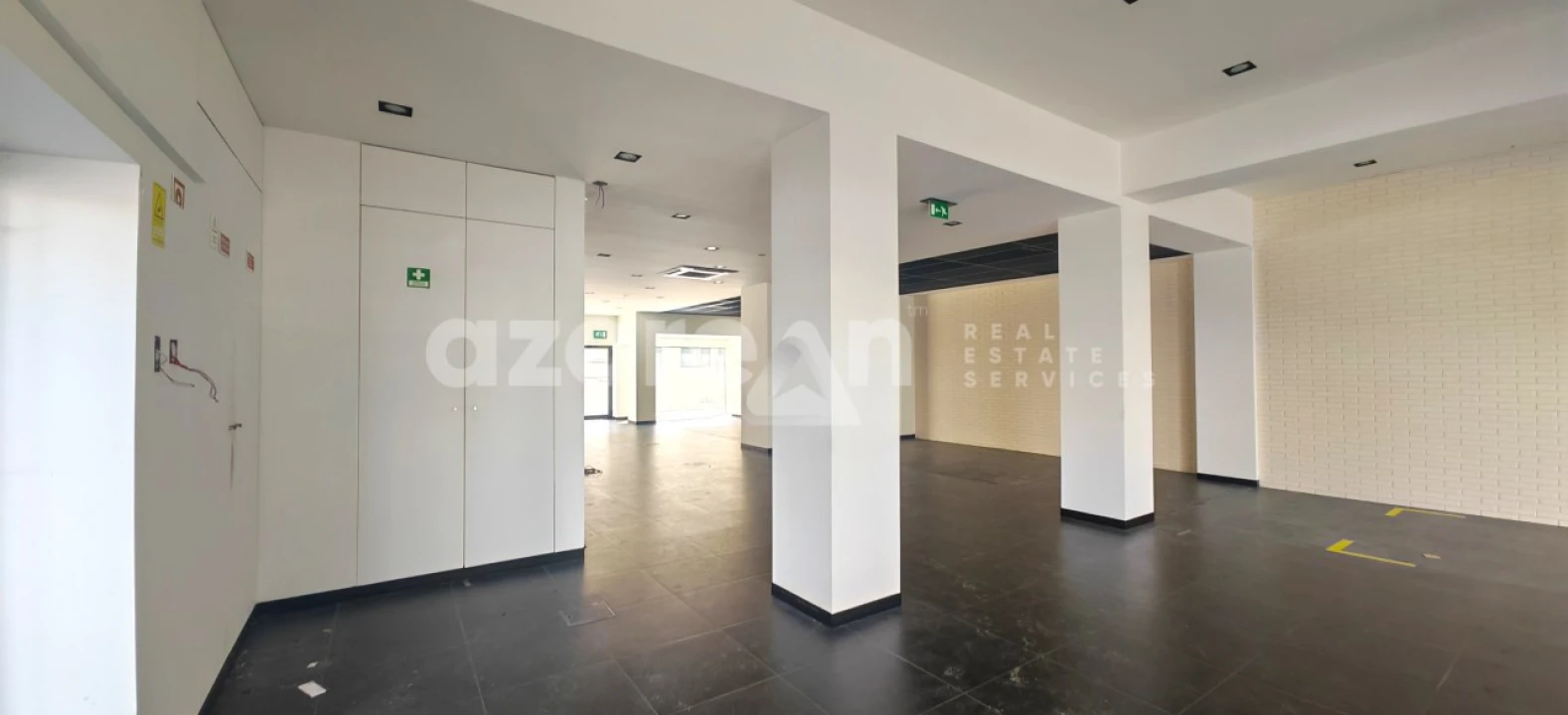 Loja para Arrendamento em Ponta Delgada (São Pedro) Foto 5