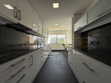 Apartamento T2 para Arrendamento em Cascais e Estoril