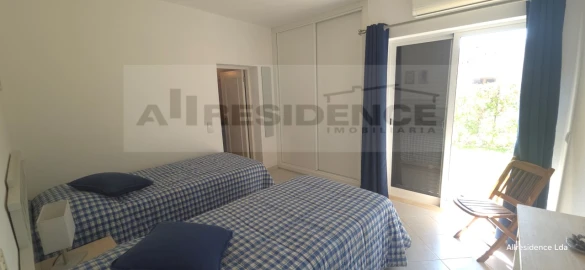 Moradia T3 para Venda em Albufeira e Olhos de Água