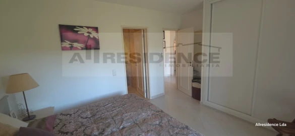 Moradia T3 para Venda em Albufeira e Olhos de Água