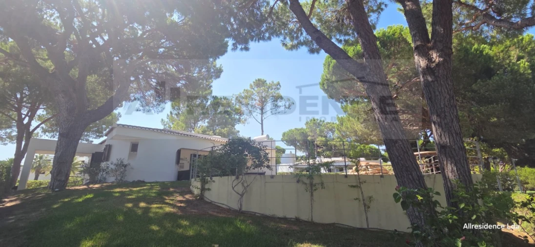 Moradia T3 para Venda em Albufeira e Olhos de Água Foto 9