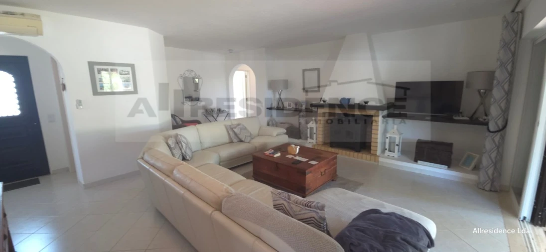 Moradia T3 para Venda em Albufeira e Olhos de Água Foto 14