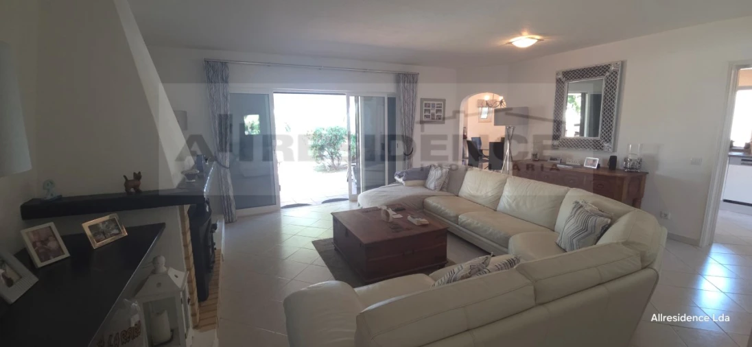 Moradia T3 para Venda em Albufeira e Olhos de Água Foto 16