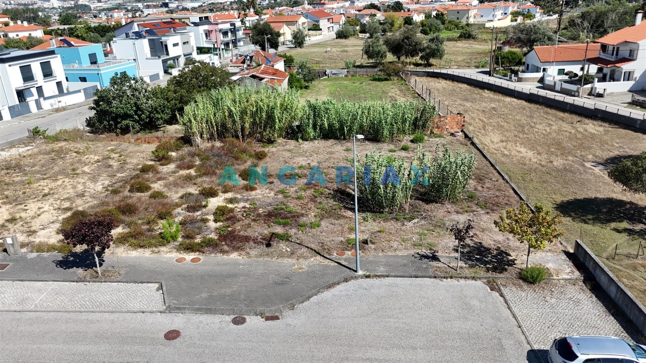 Terreno para Venda em Parceiros e Azoia Foto 5