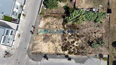 Terreno para Venda em Parceiros e Azoia