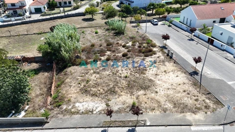 Terreno para Venda em Parceiros e Azoia