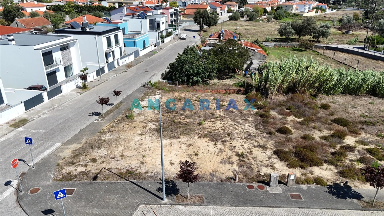 Terreno para Venda em Parceiros e Azoia Foto 6