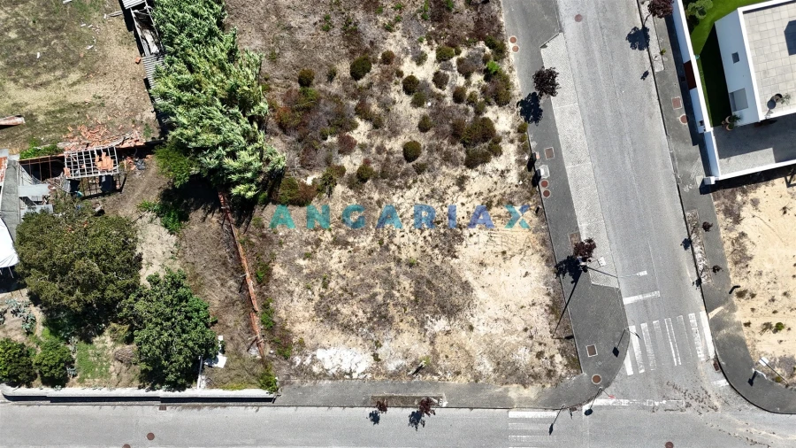 Terreno para Venda em Parceiros e Azoia Foto 2