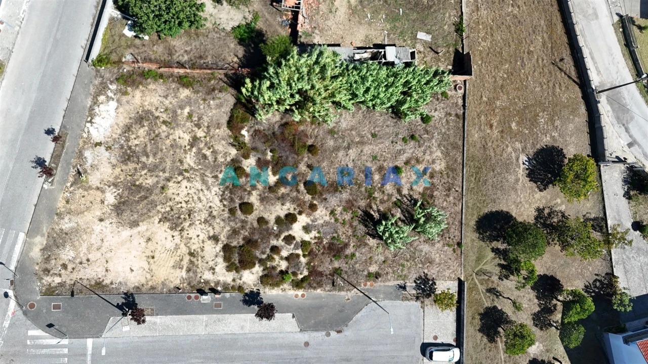 Terreno para Venda em Parceiros e Azoia Foto 8